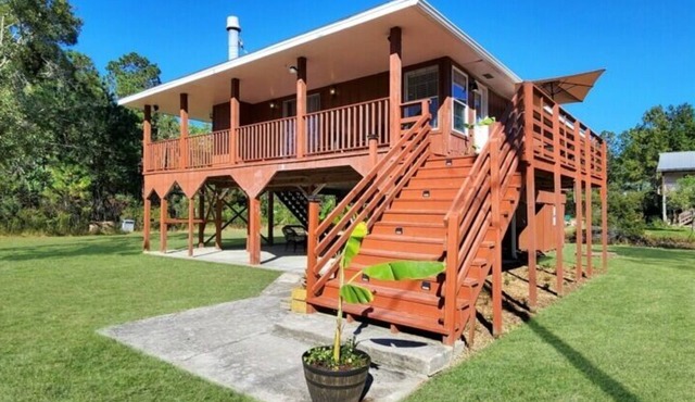 This house is a 3 bedroom(s), 2 bathrooms, located in Bay St. Louis, MS.