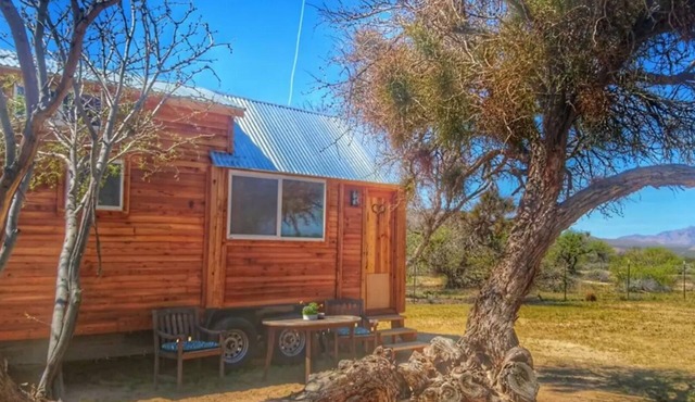 Tiny House in the Mojave Desert near Las Vegas/The Hummingbird
