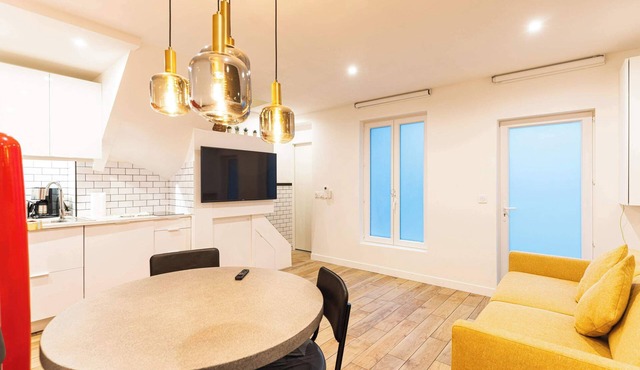 Town House Nation, Bastille, AC by LCC Agency