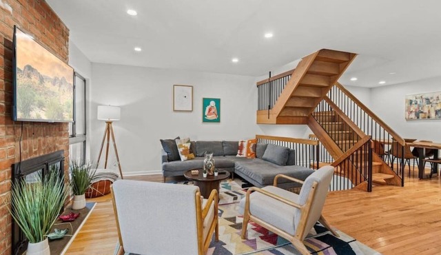 Townhome | Patio | Parking | Hosted By StayRafa