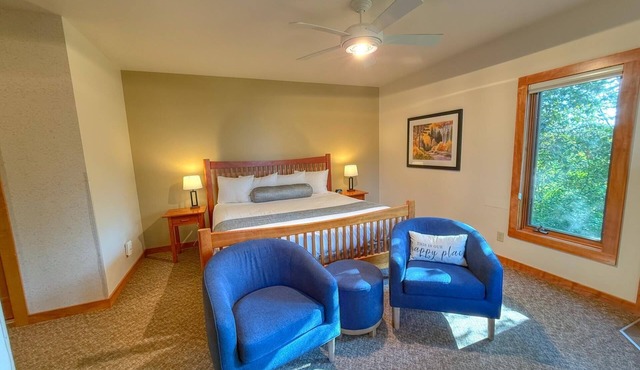 Tranquil 1 bedroom North Shore retreat with views of Lake Superior or Poplar River