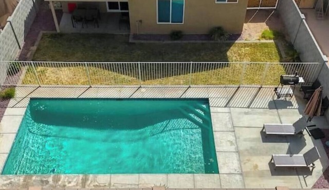 Tranquil Escape Pool, BBQ Near Hospital & Base