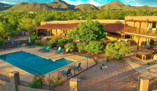 Tucson ranch home with private pool, hot tub, gourmet kitchen, & patio