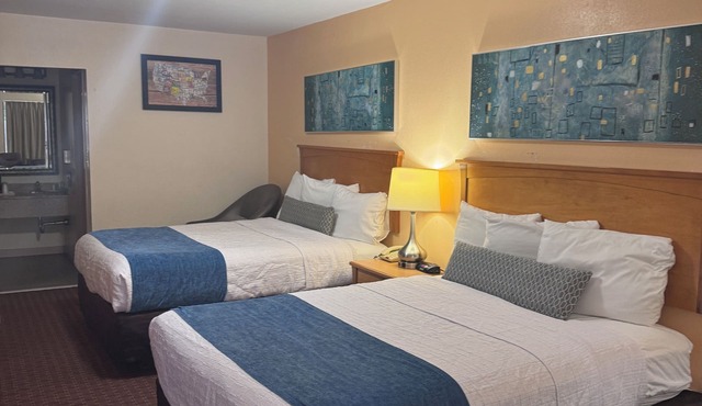 Twin Star Lodge