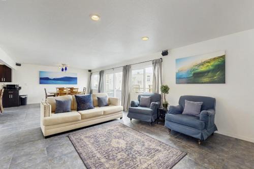 Upper Level Beach Retreat