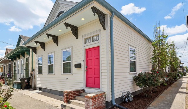 Vibrant 3BD Home Near French Quarter