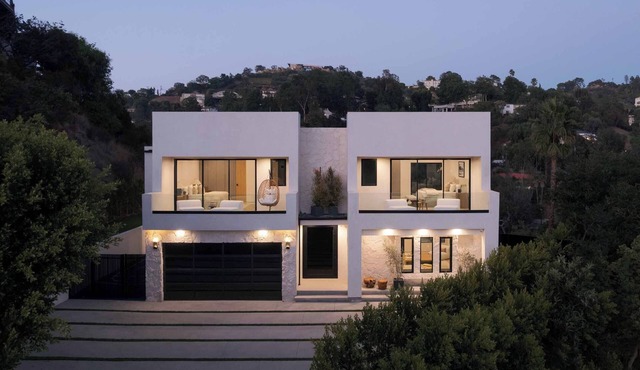 Villa Gina by LuxJB 🏆 Iconic Views 🏆 Basketball Court & Mini Golf