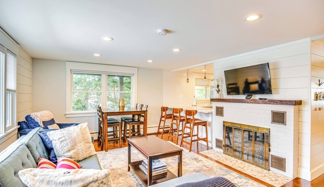Walk to Beach: Jamestown Home w/Bridge Views!