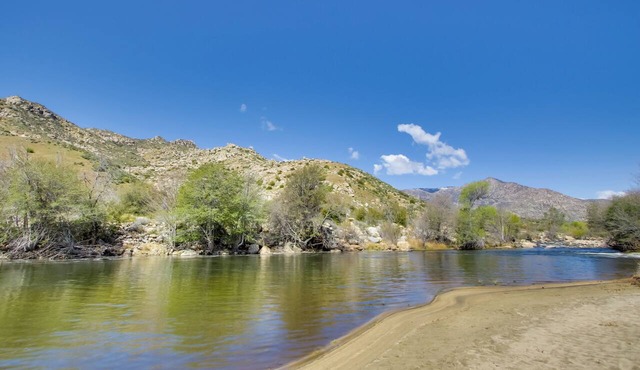 Walk to Riverfront Beach: Kernville Escape