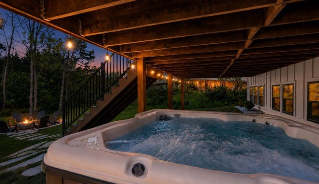 Walk to Sister Bay | Fireplace, Ping Pong & Spacious Retreat