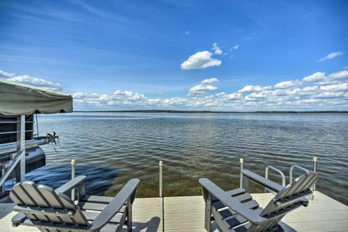 Waterfront Escape w/Fire Pit in Crosslake!