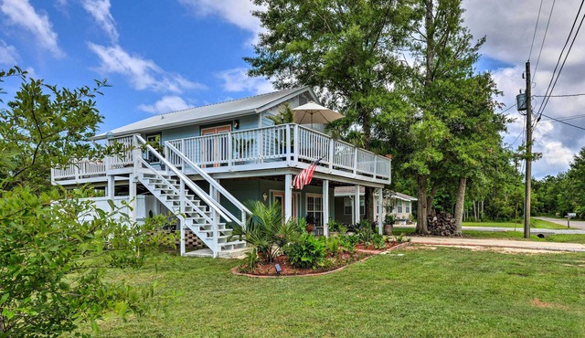 Waveland 'Baycation House' - Close to Beaches
