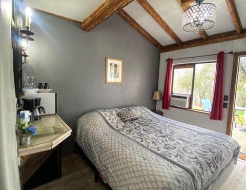 White Oak Suite