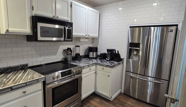 Wonderful 2-bedroom house in Omaha perfect for your getaway