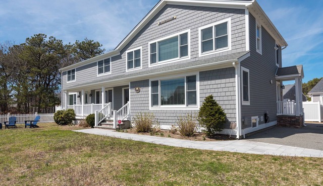 Wonderful 4BD Home-Central Air, Walk to South Middle Beach