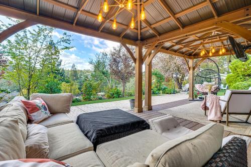 Work & Relax! Updated Walnut Creek Home w/Office