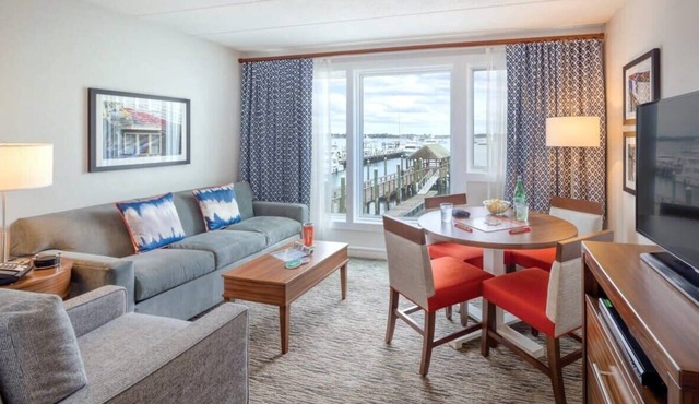 Wyndham Inn on the Harbor | 1BR/1BA Queen Suite