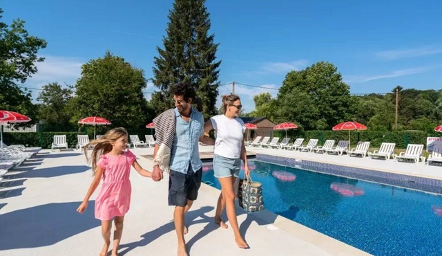 ZEcamping 4* pet friendly avec piscine chauffée et pataugeoire