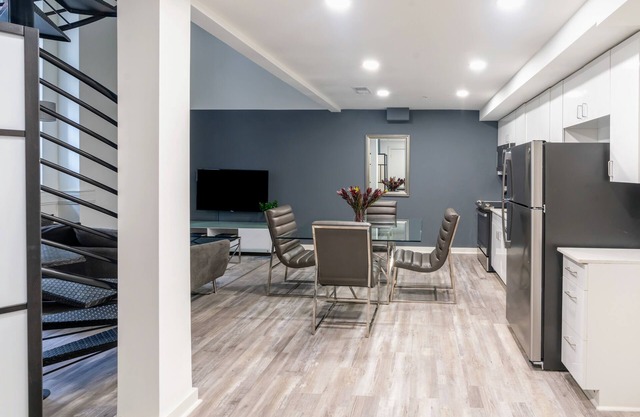 Barsala | Premier Two Bed Loft conveniently-located; fast wifi