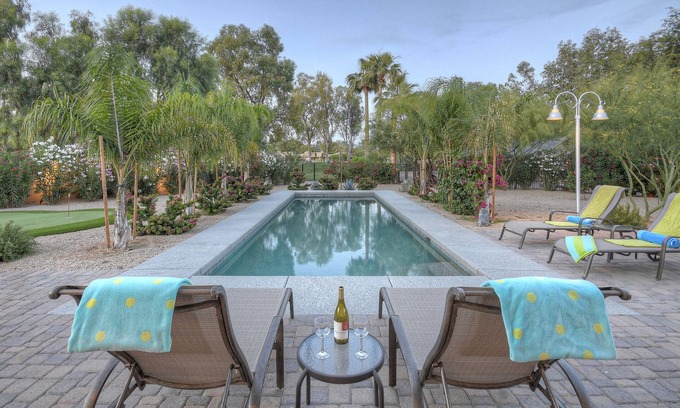 Sundown Ranch Estates House | DIVINE 1 Story Home, Starfire GOLF COURSE VIEW, Private POOL w/Opt Heat, Putt Green