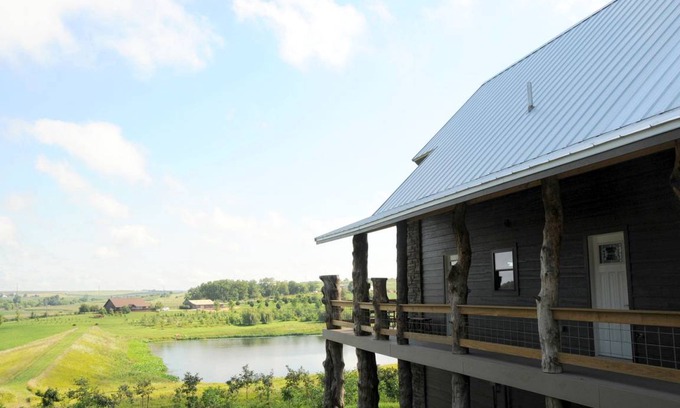 Cass County House | House ∙ 5 bedrooms ∙ 16 guests