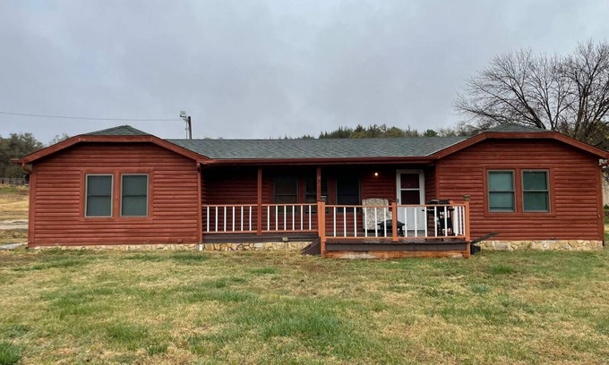 Council Bluffs Cabin | Welcome to Paradise Ranch – Your Peaceful Escape Near Council Bluffs