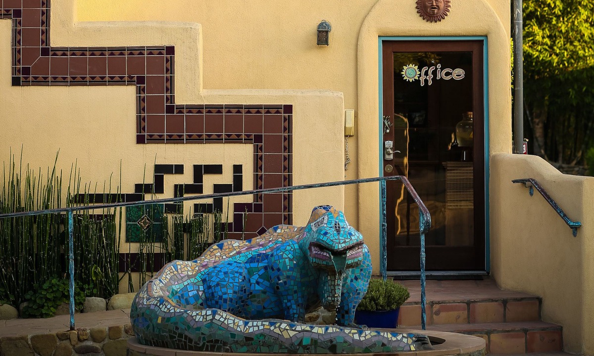 Mira Monte Hotel | Blue Iguana Inn