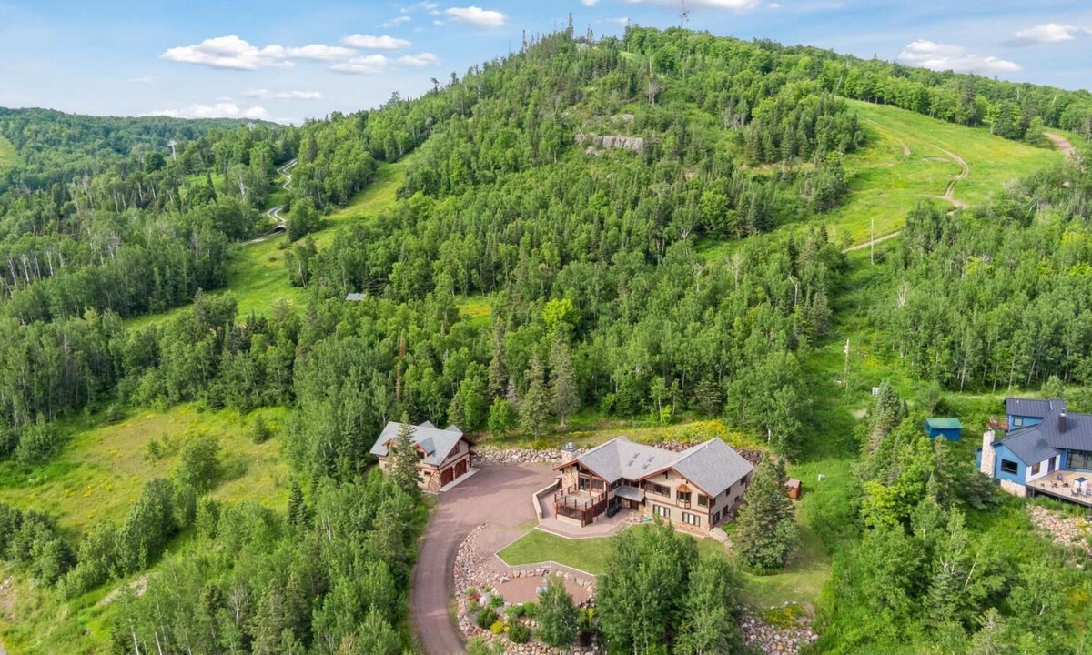 Lutsen Cabin | Panoramic Views of Lake Superior! Eagle Mountain Lodge at Lutsen