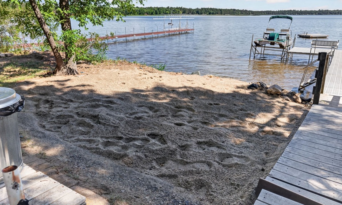 Nisswa Cabin | Northwoods Lake Cabin Beautiful lake views Privacy