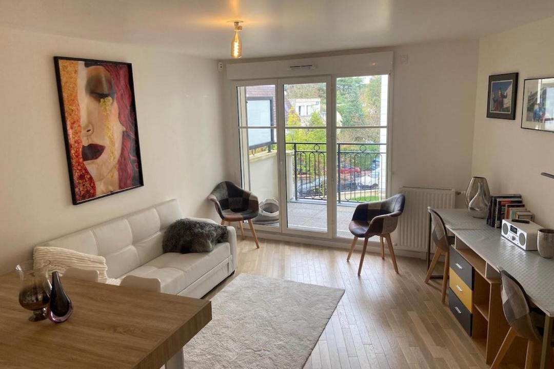 Clamart Apartment | Cozy Renovated Flat in Clamart 15 min to Paris