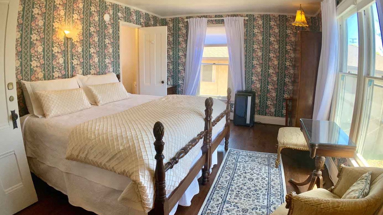 Photo of Bedroom in Oak Park