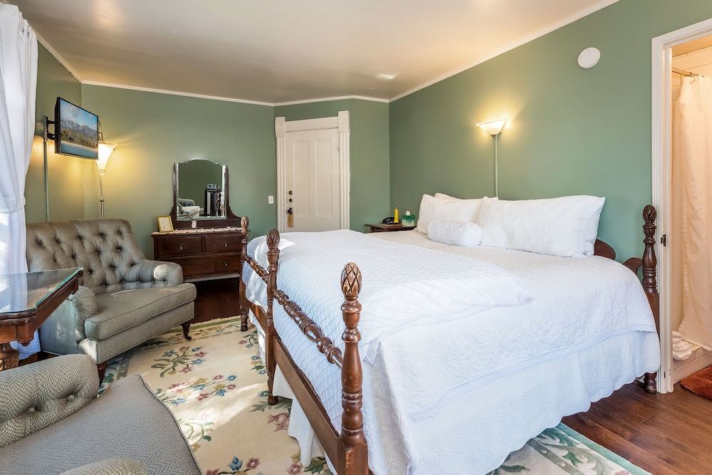 Photo of Bedroom in Oak Park