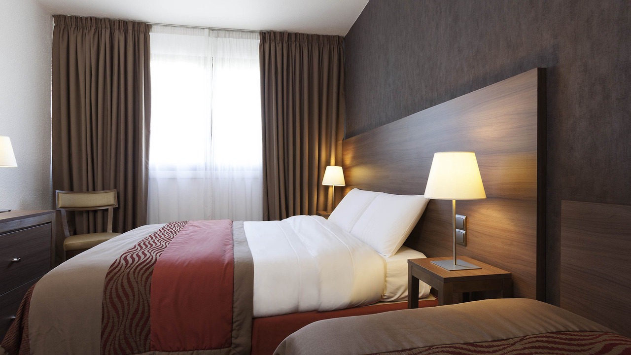 Photo of Bedroom in Le Chesnay