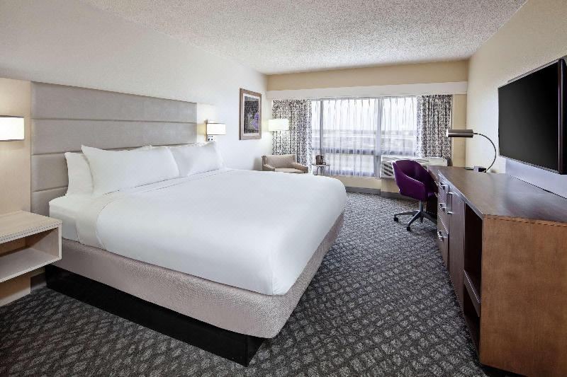 Photo of Bedroom in Kenner - Louis Armstrong International Airport