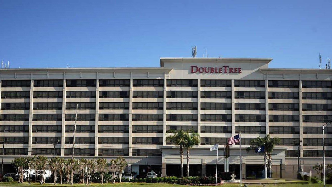 Photo of Buildings in Kenner - Louis Armstrong International Airport