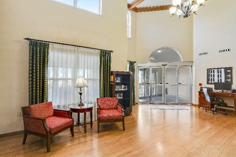 Photo of Livingroom in Ashwaubenon
