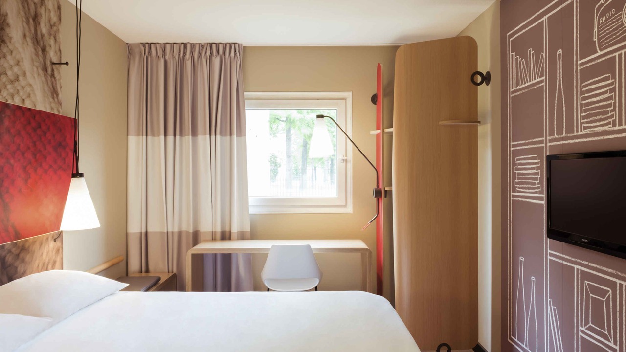 Photo of Bedroom in Vanves