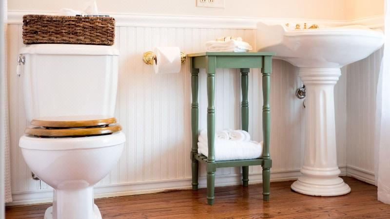 Photo of Bathroom in Round Hill