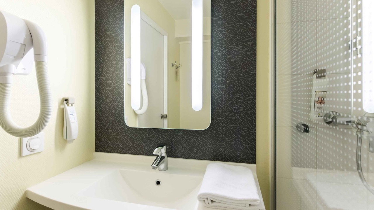 Photo of Bathroom in Vanves