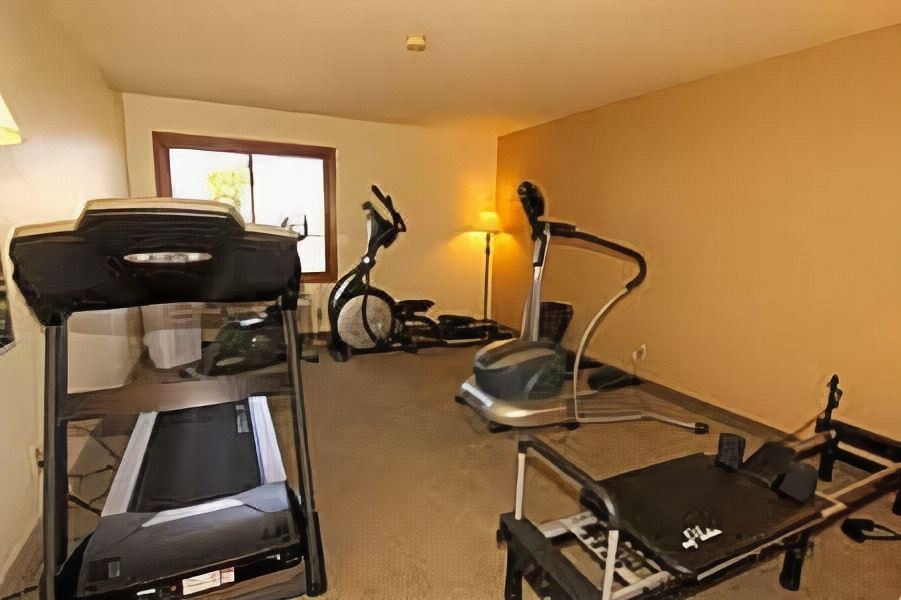 Photo of Livingroom in Ashwaubenon