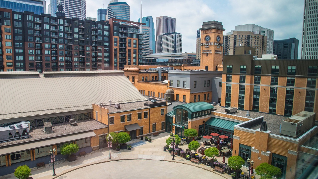 Photo of Buildings in Gateway District