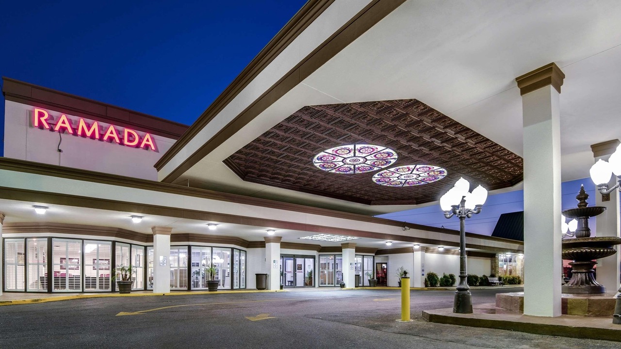 Photo of Buildings in Metairie