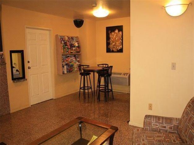 Photo of Livingroom in Hollywood