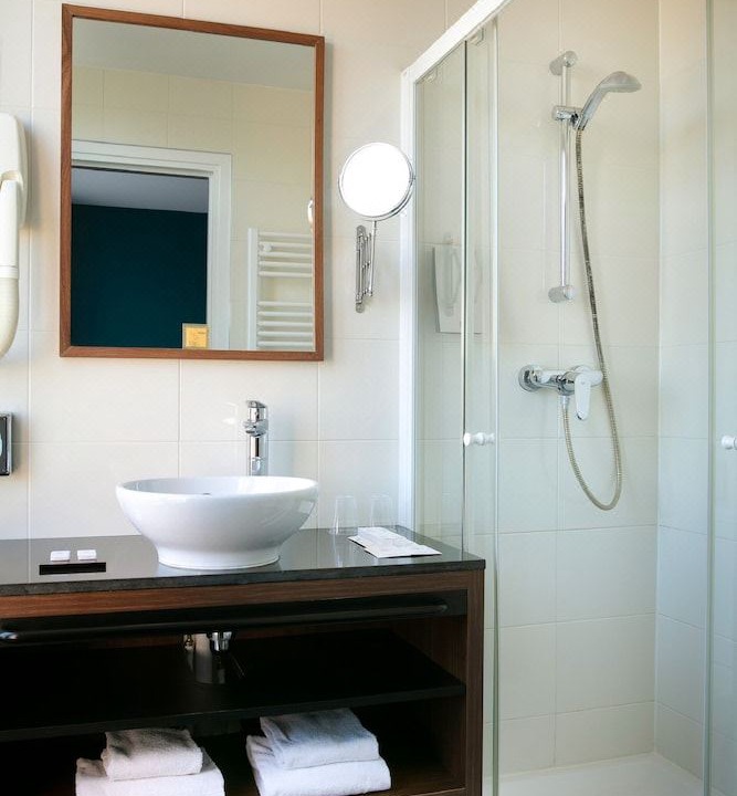 Photo of Bathroom in Plaisance