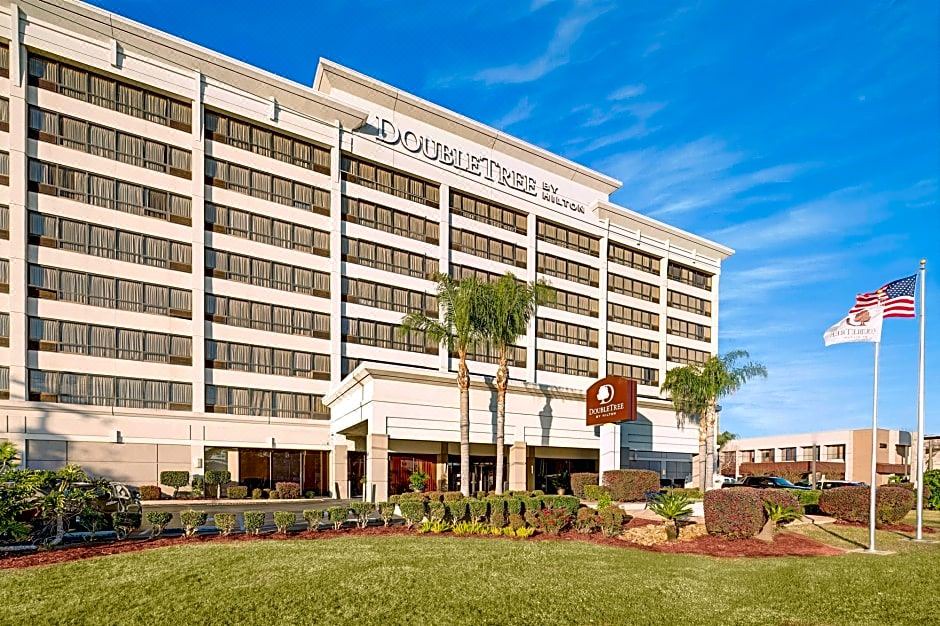 Photo of Buildings in Kenner - Louis Armstrong International Airport