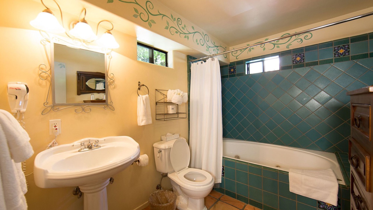 Photo of Bathroom in Mira Monte
