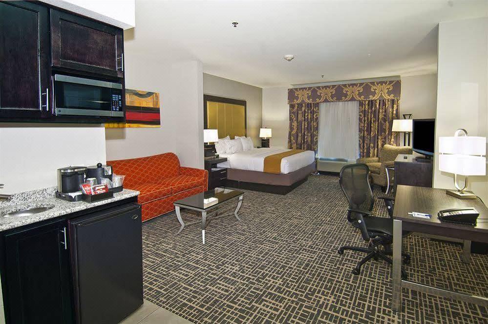 Photo of Livingroom in Gonzales