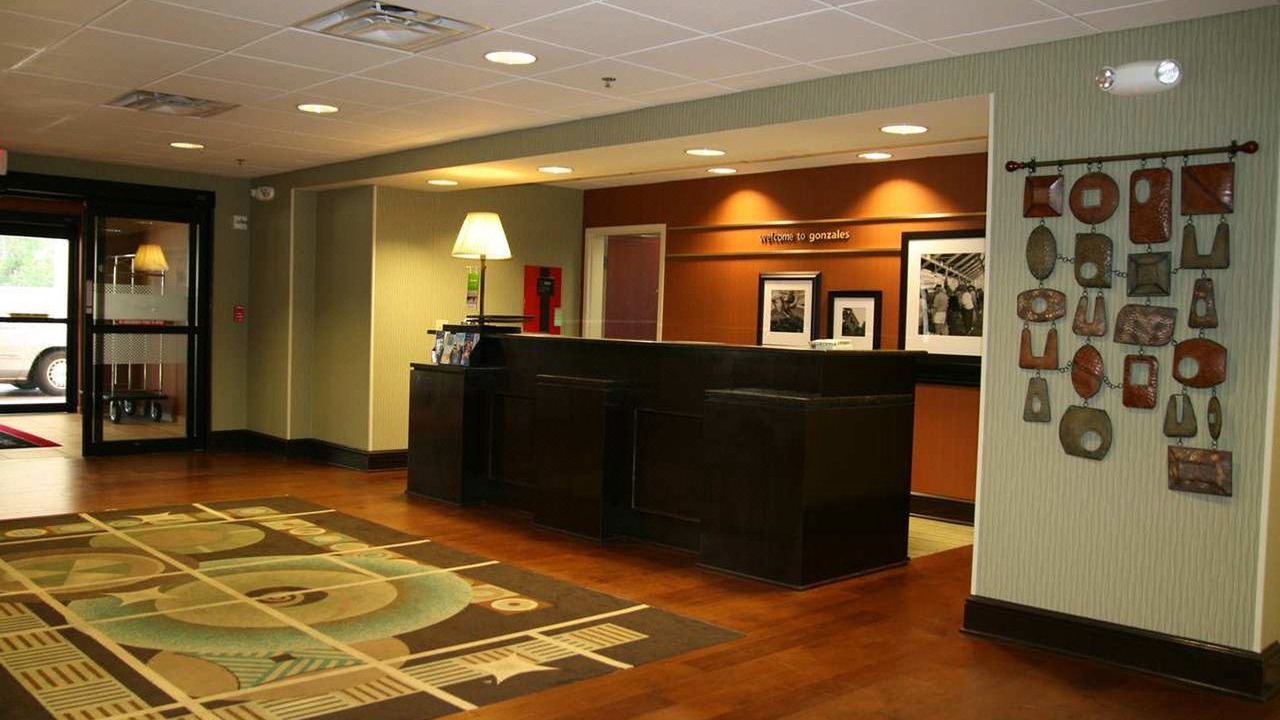 Photo of Livingroom in Gonzales