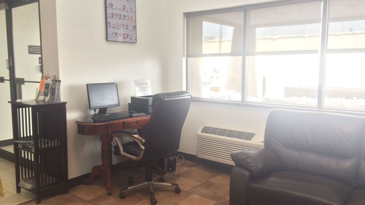 Photo of Livingroom in Ashwaubenon
