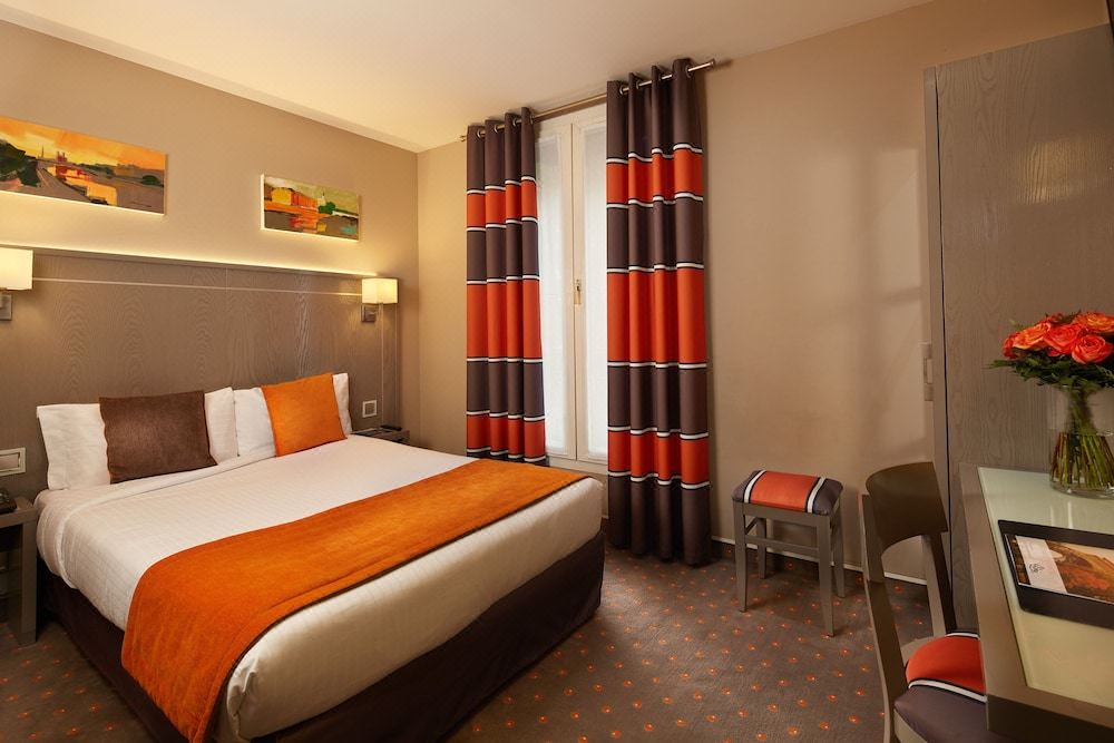 Photo of Bedroom in Grenelle